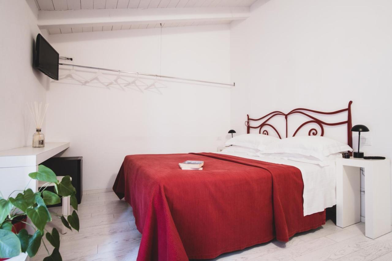 Casa Fola - City Centre Rooms Verona Bagian luar foto