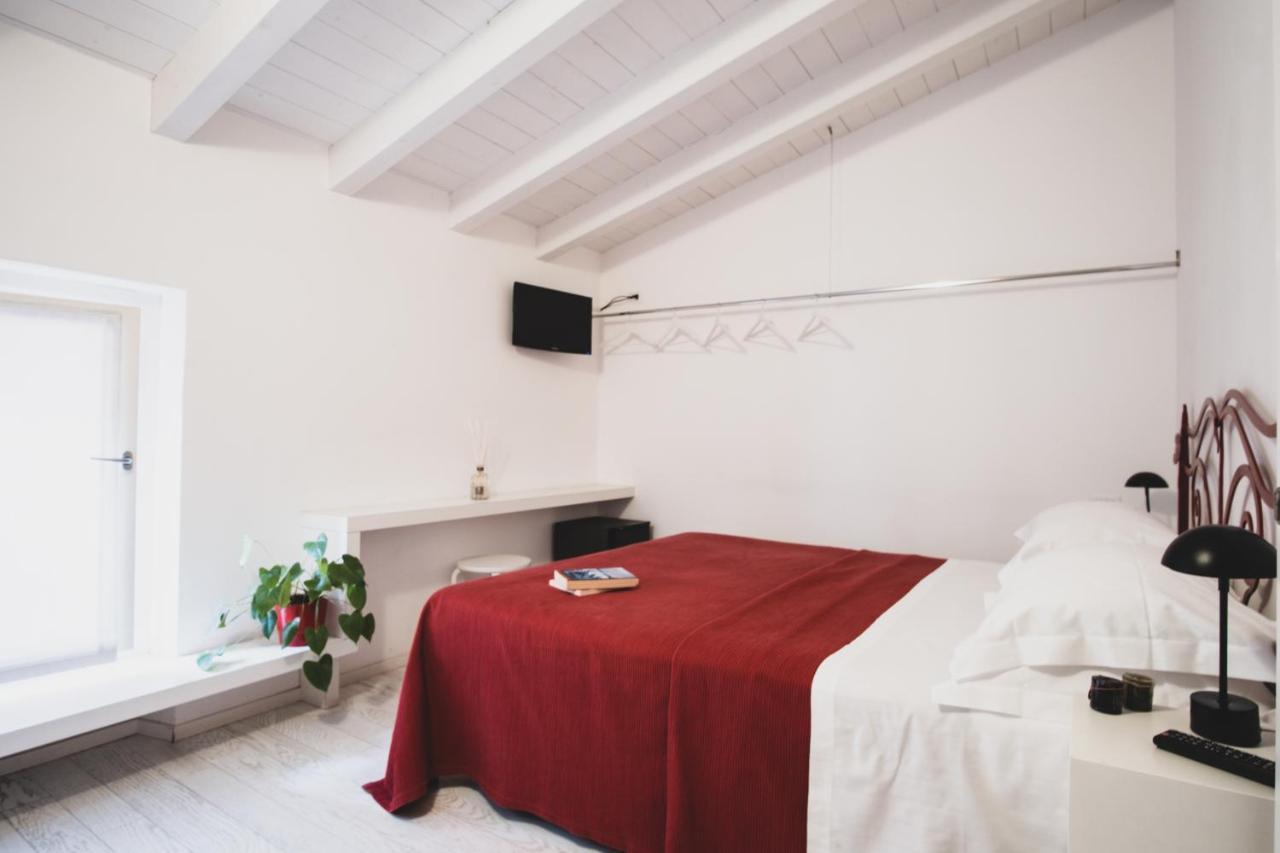 Casa Fola - City Centre Rooms Verona Bagian luar foto