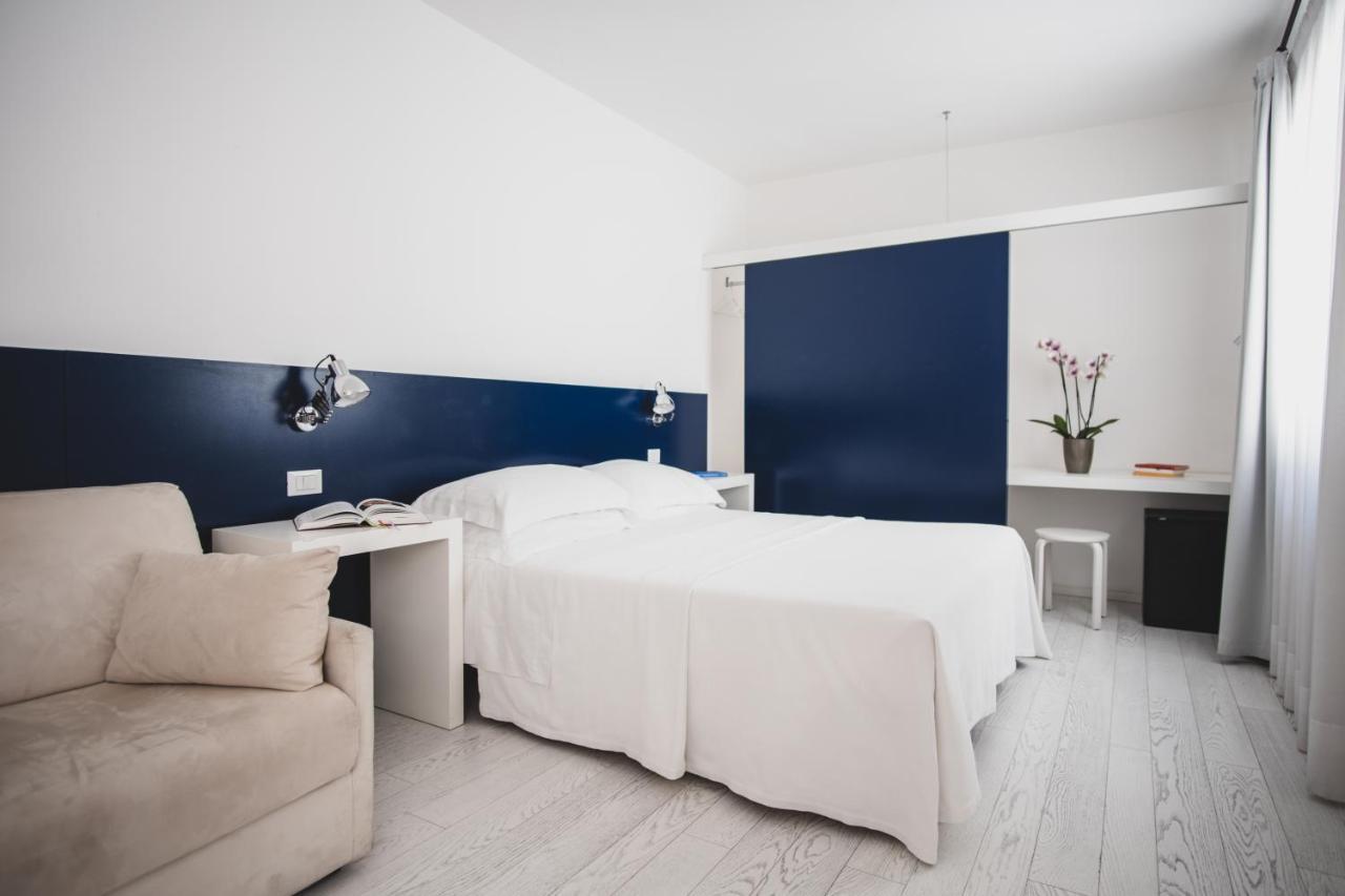Casa Fola - City Centre Rooms Verona Bagian luar foto