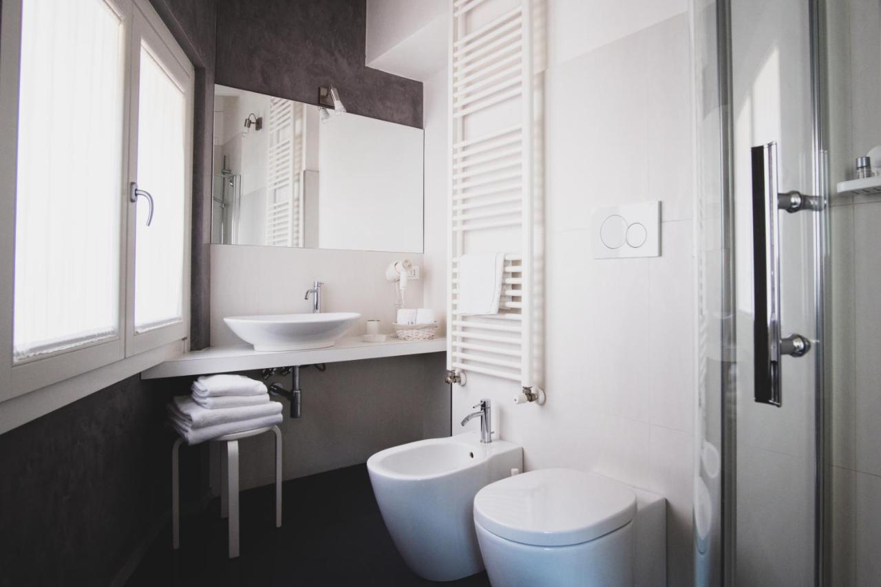 Casa Fola - City Centre Rooms Verona Bagian luar foto