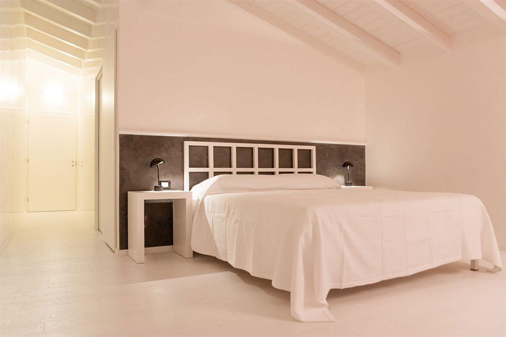 Casa Fola - City Centre Rooms Verona Bagian luar foto