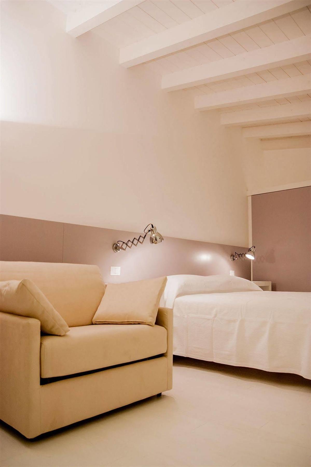 Casa Fola - City Centre Rooms Verona Bagian luar foto